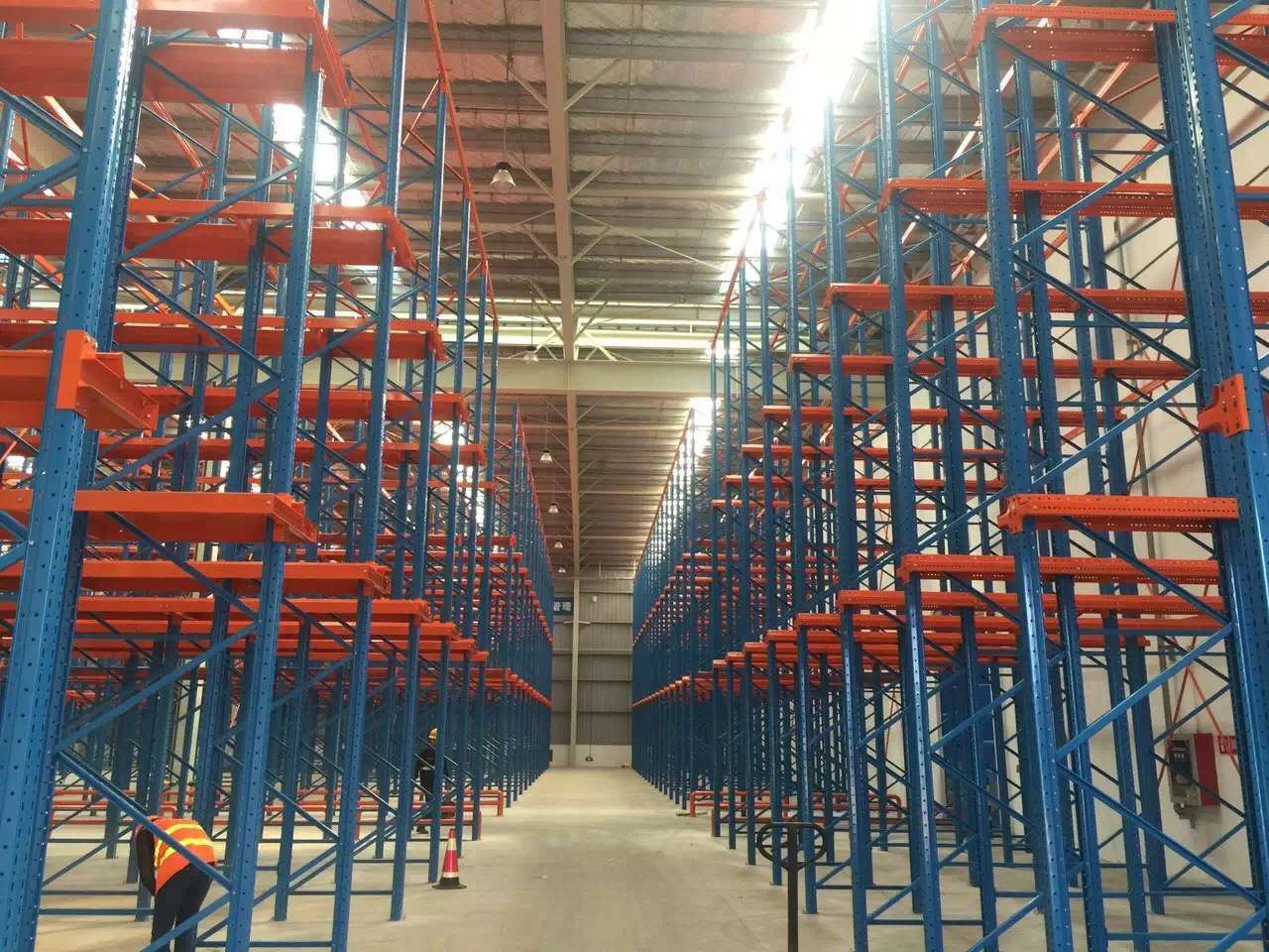 仓库先进先出模式的设计需要考虑哪些因素？